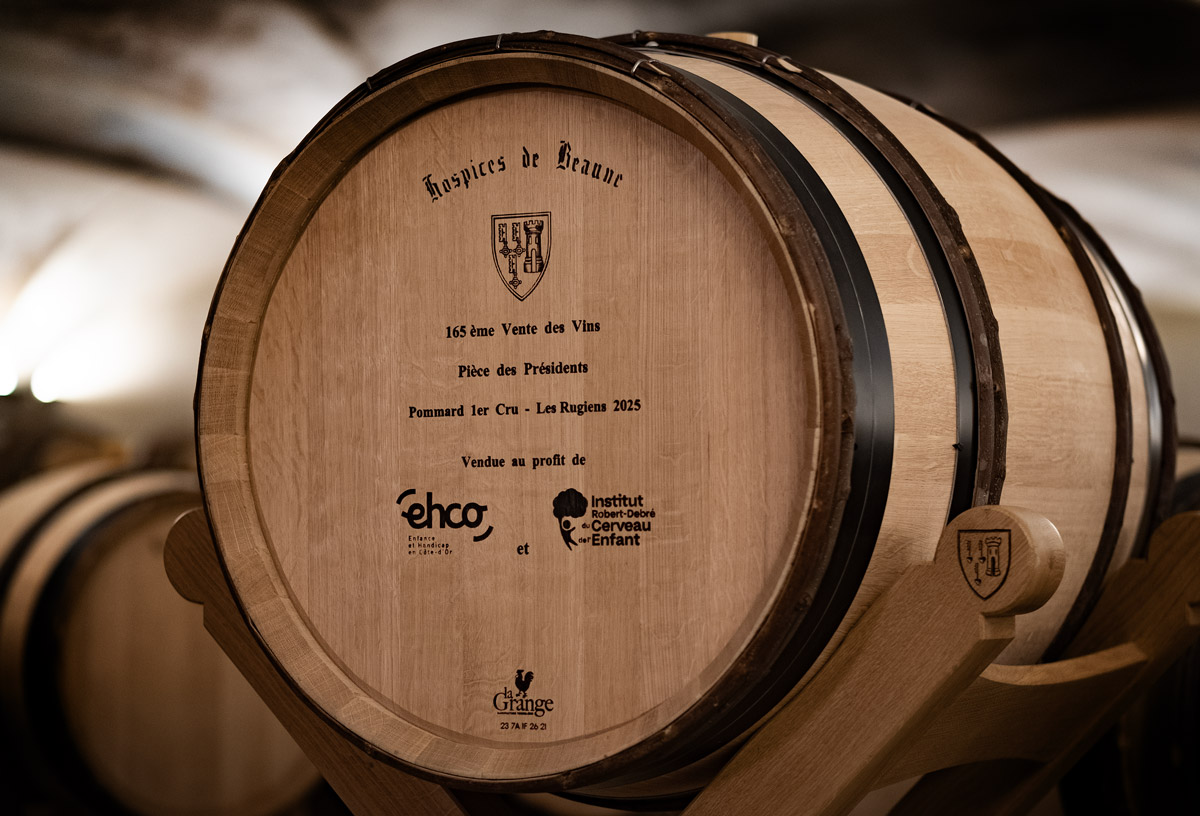 02_v2_piece-charite-hospices-beaune-2025-pommard-1ercru-rugiens