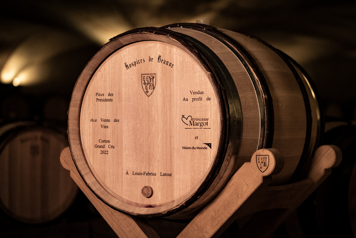 Presidential Barrel 2022 : a Corton Grand Cru as a tribute to Louis-Fabrice Latour, for the cause of children